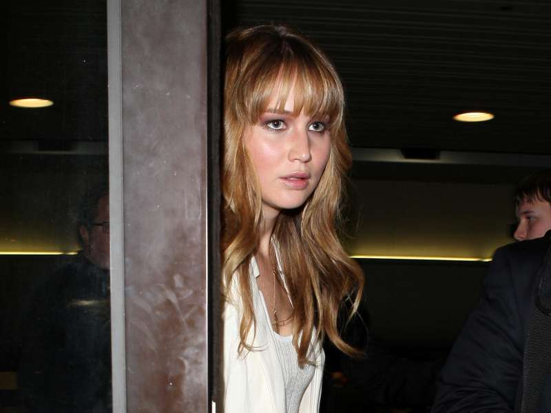 Jennifer Lawrence At LAX Wallpaper