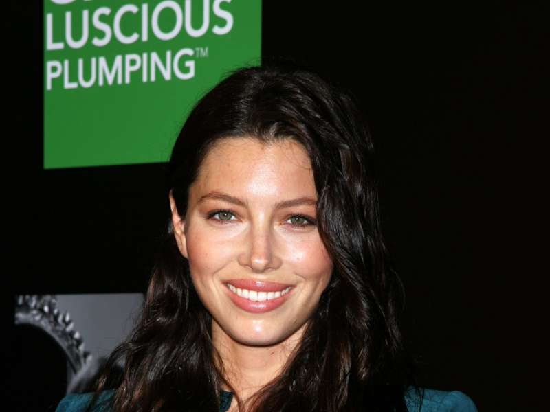 Beautiful Jessica Biel Wallpaper