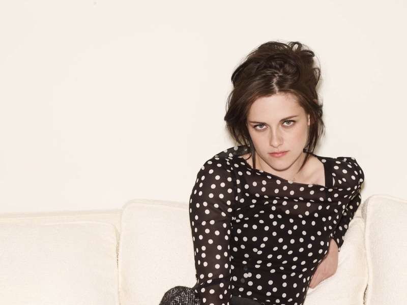 Kristen Stewart Photoshoot Wallpaper