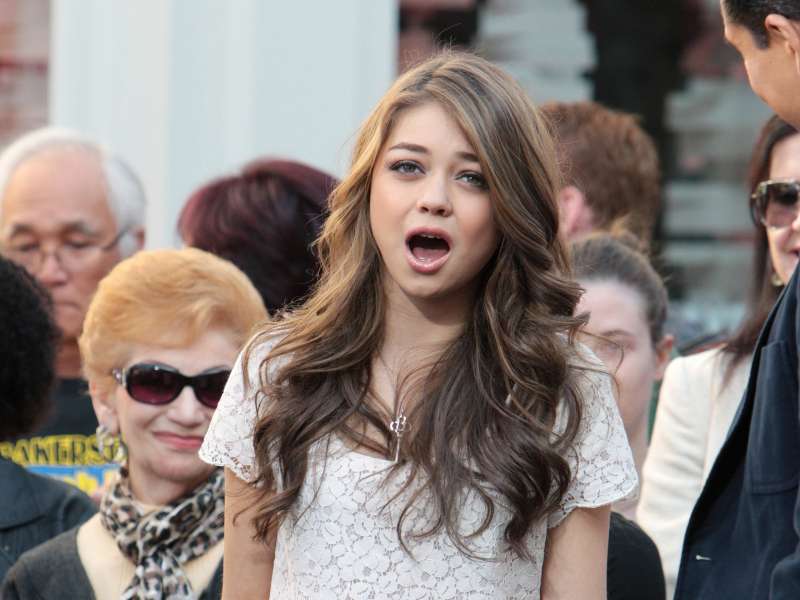 Sarah Hyland At The Grove In LA Wallpaper