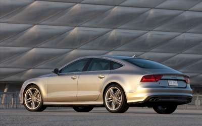 Audi S73