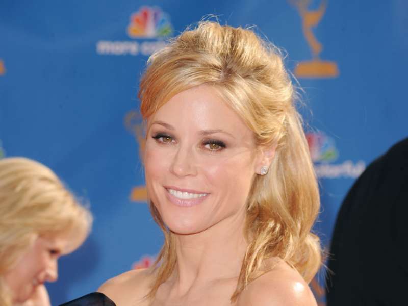 Julie Bowen Wallpaper