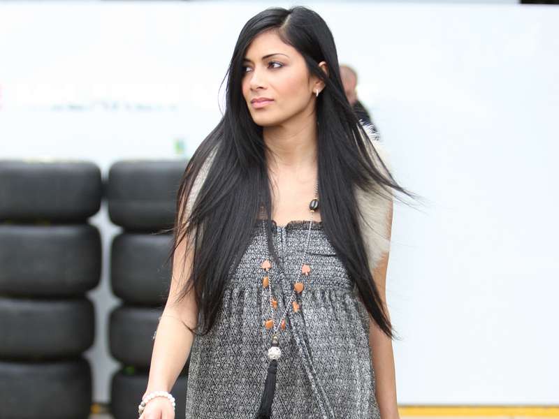 Nicole Scherzinger On Australian Gp Wallpaper