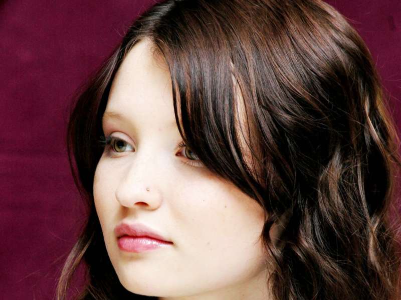 Emily Browning Wallpaper