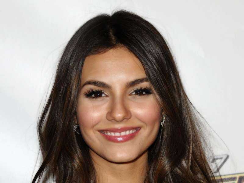 Victoria Justice Wallpaper