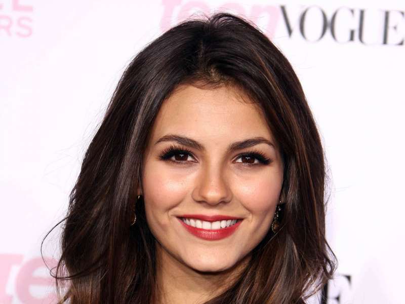 Victoria Justice Wallpaper