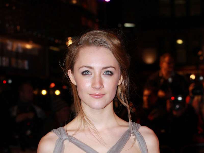 Saoirse Ronan Wallpaper