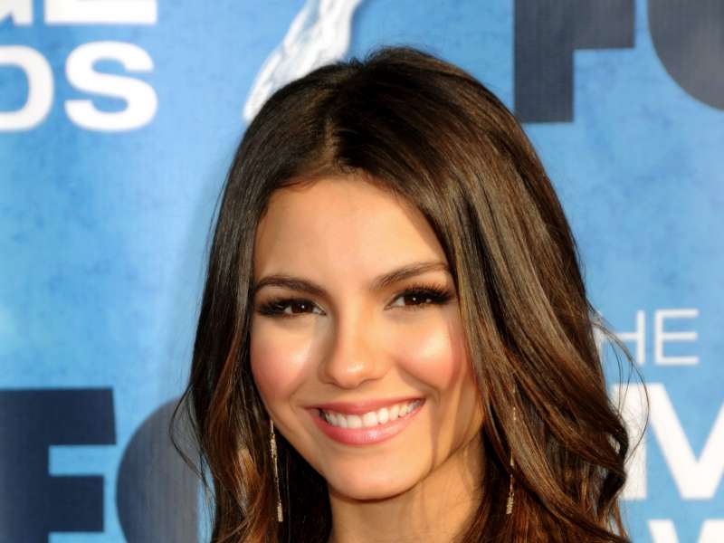 Victoria Justice Wallpaper