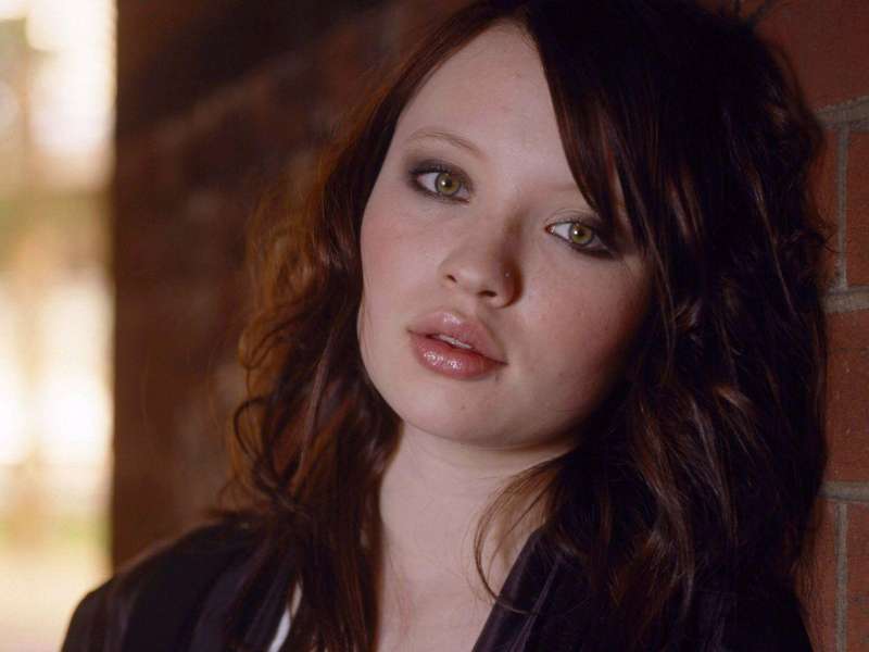 Emily Browning Wallpaper