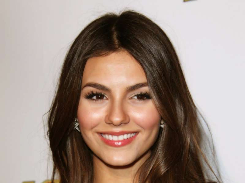 Victoria Justice Wallpaper