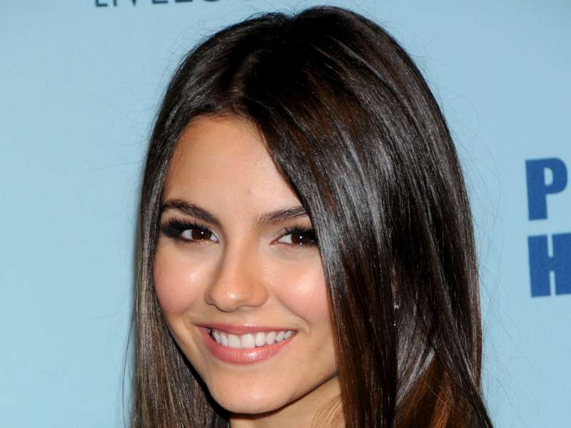 Victoria Justice Wallpaper