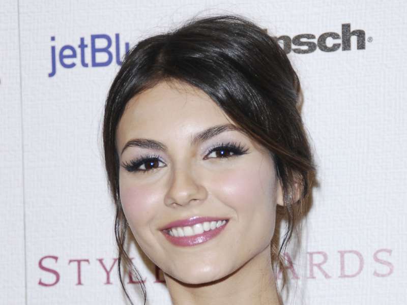 Victoria Justice Wallpaper