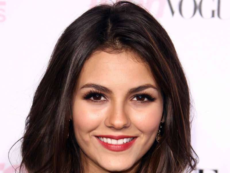 Victoria Justice Wallpaper