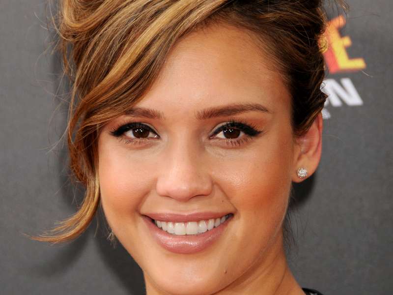 Jessica Alba On Spy Kids Premiere Wallpaper