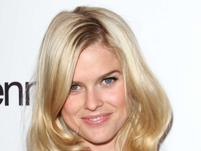 Alice Eve Wallpaper