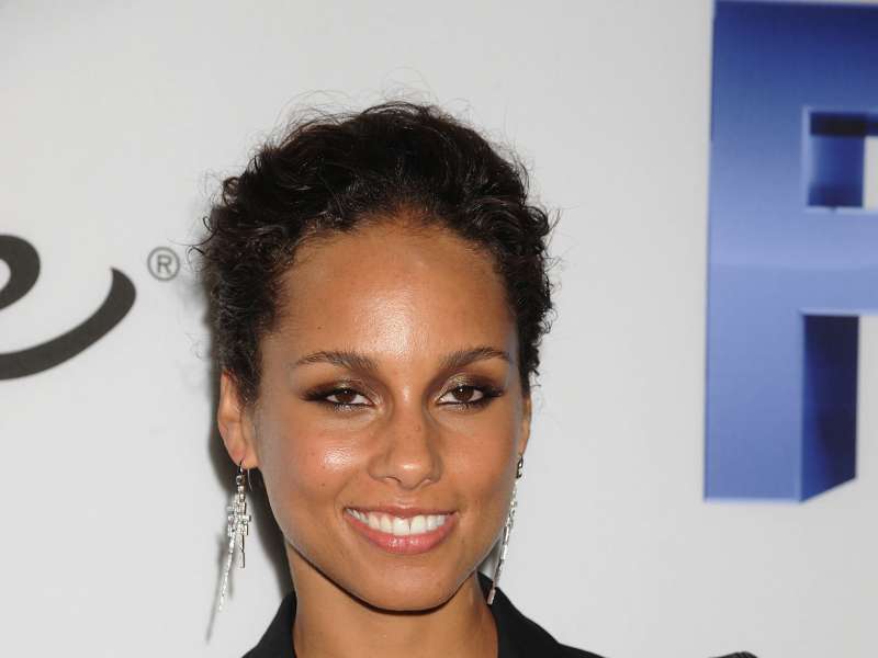 Alicia Keys At Lifetimes Five Premiere Wallpaper