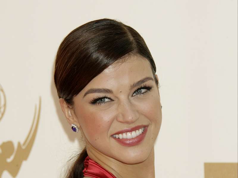 Adrianne Palicki On Emmy Awards Wallpaper