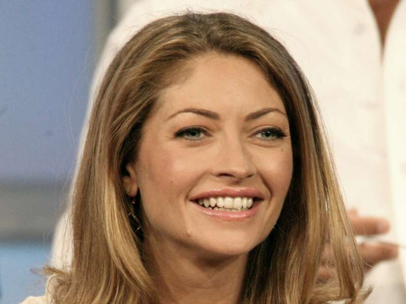 Rebecca Gayheart Wallpaper