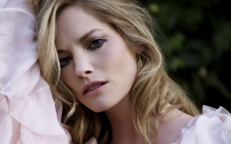 Sienna Guillory Wallpaper