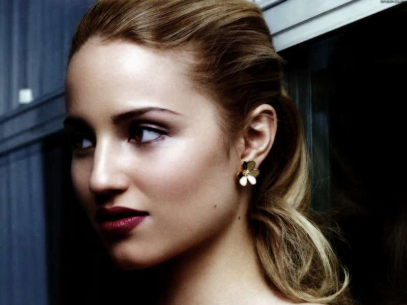 Dianna Agron Wallpaper