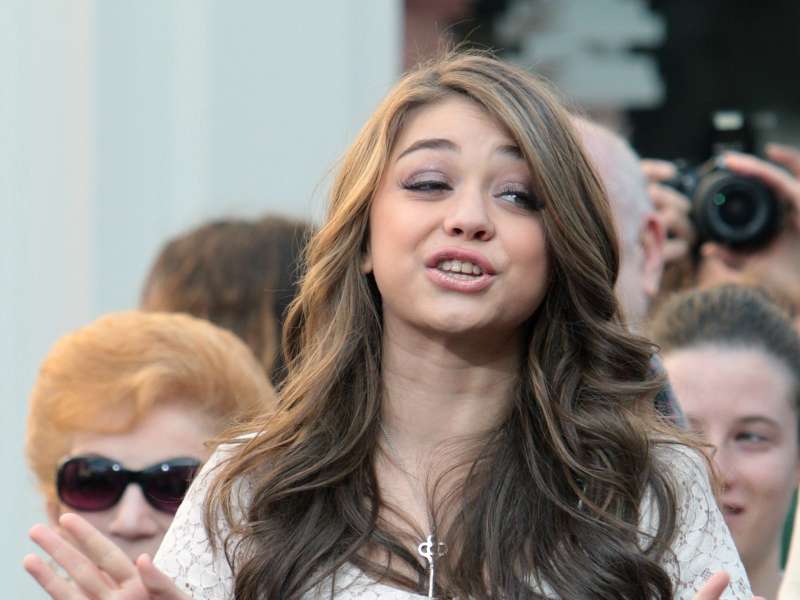 Sarah Hyland At The Grove In LA Wallpaper