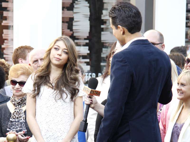 Sarah Hyland At The Grove In LA Wallpaper